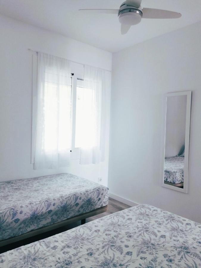 Apartamento Canyelles Playa Apartment Roses Bagian luar foto