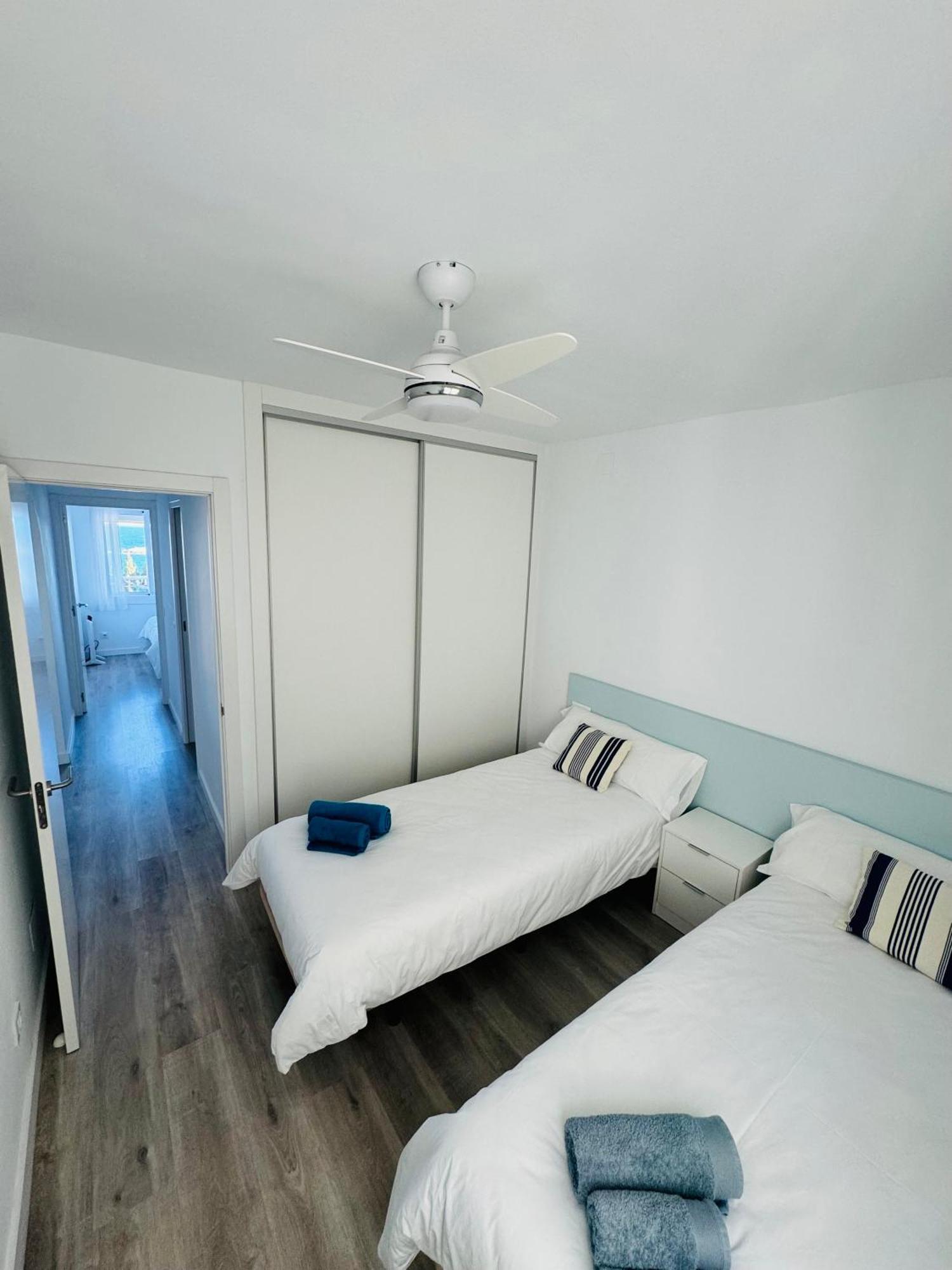 Apartamento Canyelles Playa Apartment Roses Bagian luar foto